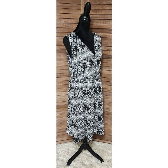 Faded Glory Women's Size 2X (18-20) Midi Dress Black & White Pattern Sleeveless - Picture 3 of 7